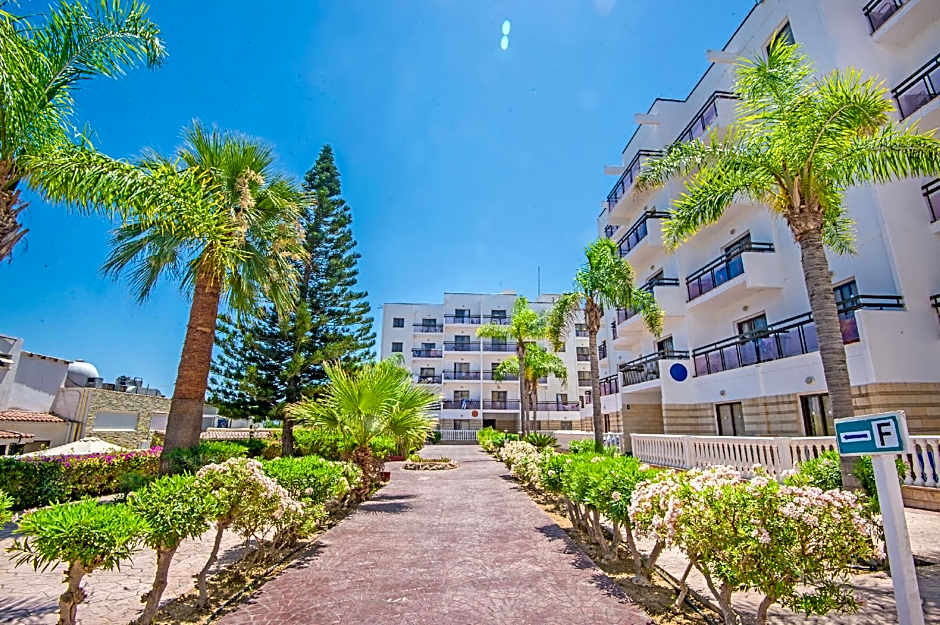 Marlita Beach Hotel Apartments