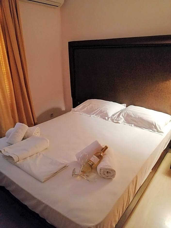 Verdelis Inn