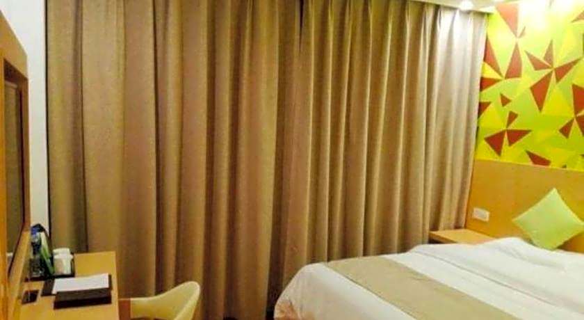 Vatica Hotel Xuzhou Suining Dognhuan Island East Bus Station