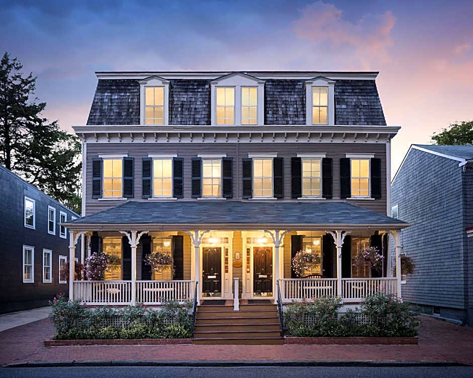 Flag House Inn