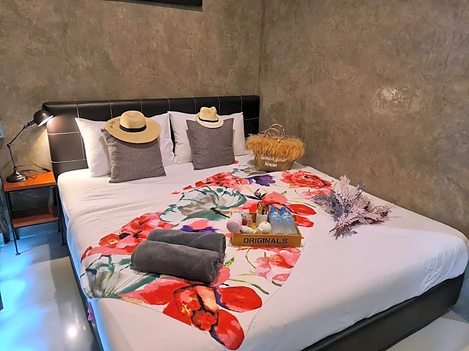 Samed Yours House