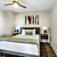 Spacious 4BR Luxury Condo Steps to French Quarter