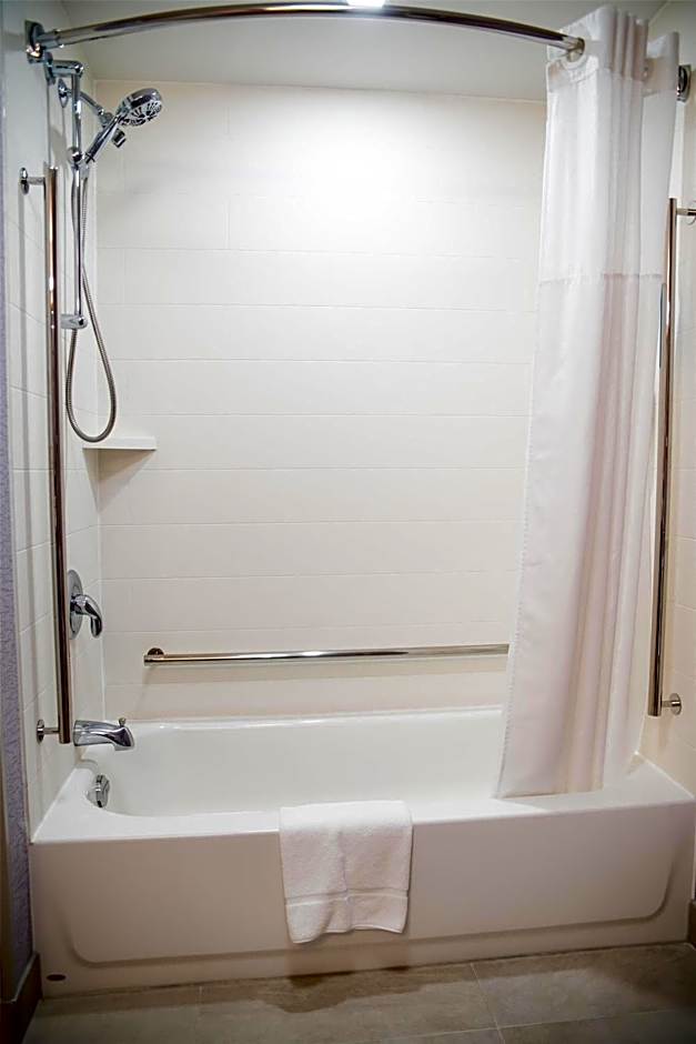 Hampton Inn & Suites by Hilton Laval