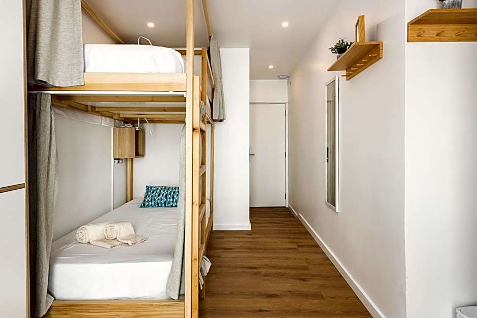 Madalena Hostel e Suites