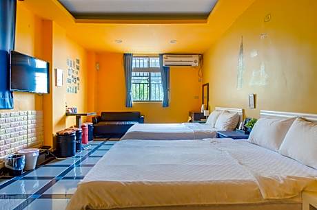 Classic Quadruple Room