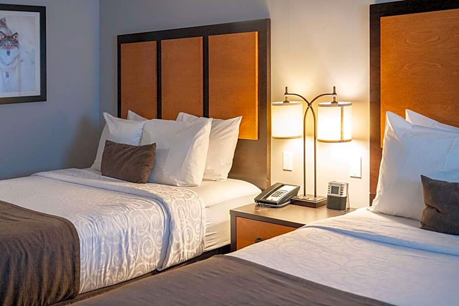 Pocaterra Inn & Waterslide