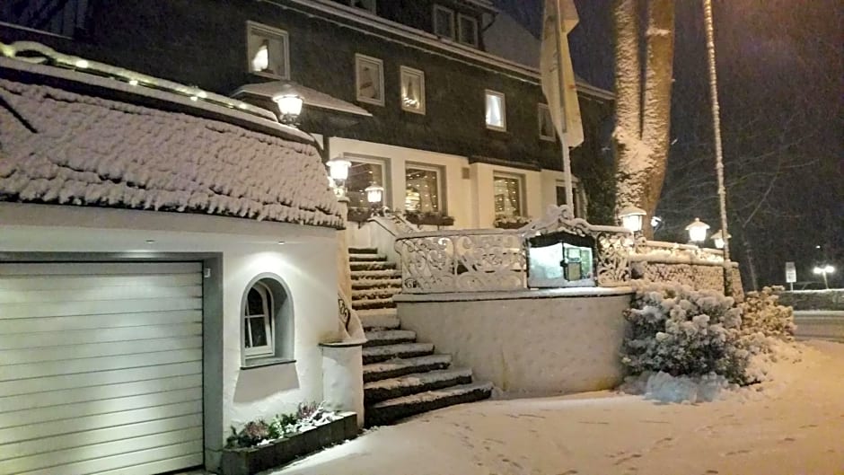 Land-gut Hotel zur Brücke garni