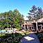 Summit Lodge