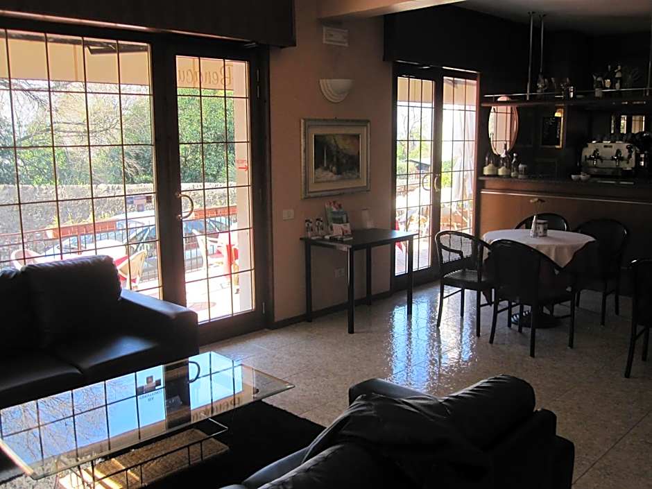Hotel Benacus