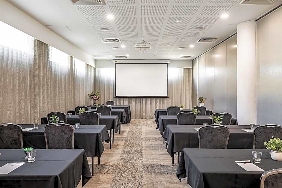 Metro Hotel Perth