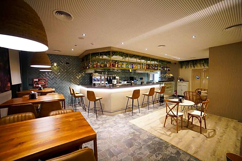 Hotel Sercotel Doña Carmela