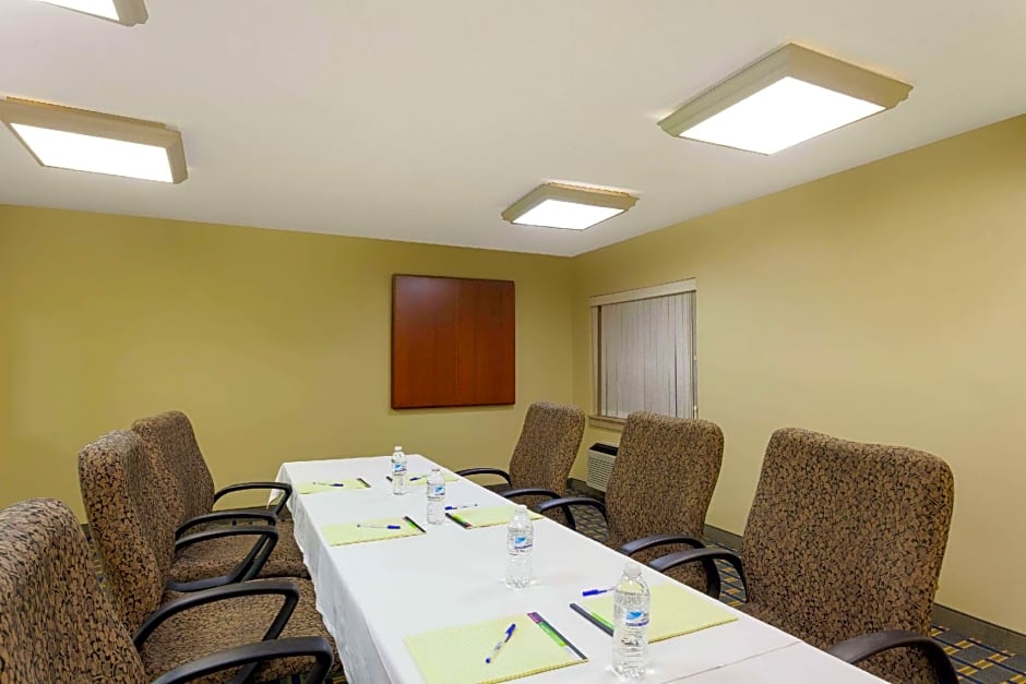 Baymont I S Memphis East – Memphis, TN