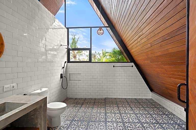 Kalino Villa by Hombali