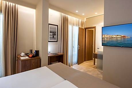 Superior Room with Balcony and City View