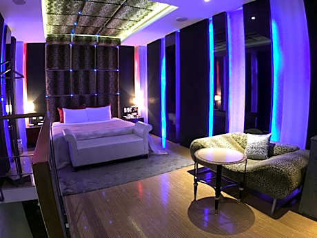 Standard Double Room (Check-in after 21:00)