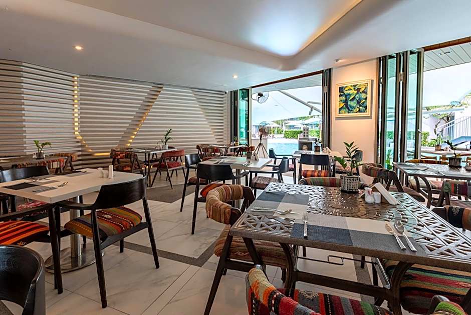 Wyndham Grand Nai Harn Beach Phuket