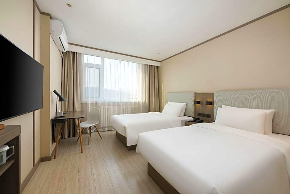 Hanting Hotel Dandong Railway Station