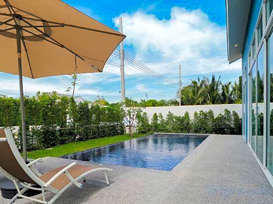 Chaum Haus Pool Villas