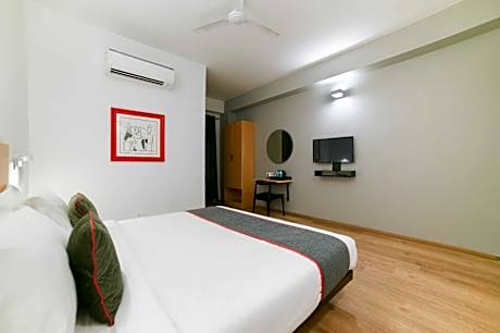 Townhouse 1230 Yu Turn