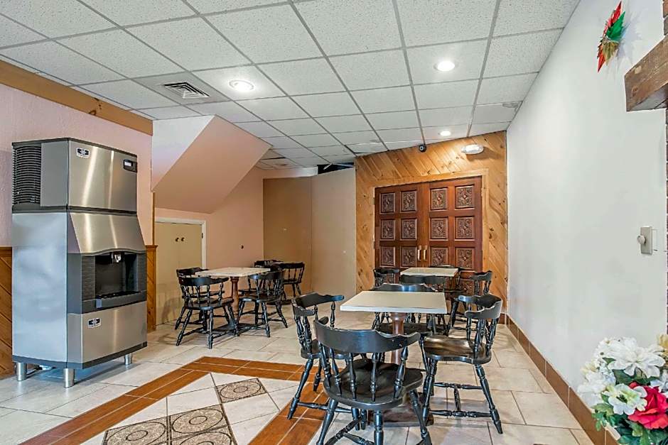 Rodeway Inn - Bellows Falls