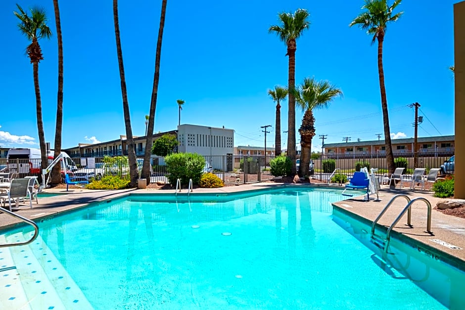 Red Roof Inn Tucson Downtown- University