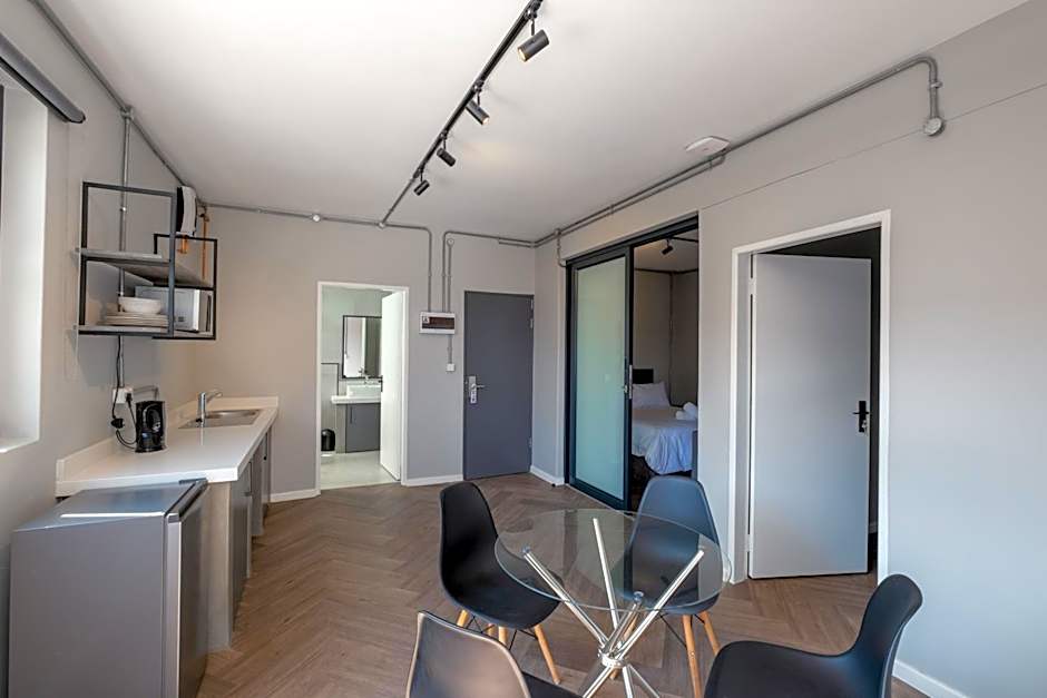 Inn & Out Plus Rosebank