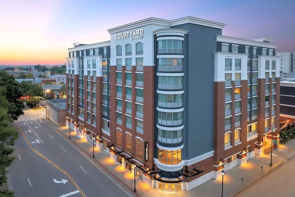 Courtyard by Marriott Athens Downtown