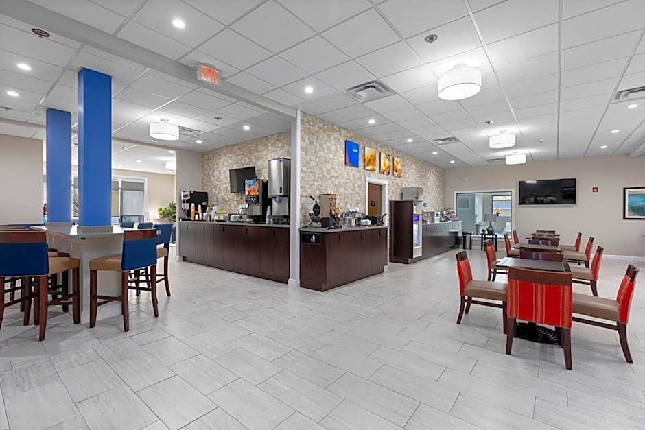 Comfort Inn & Suites St. Louis-Hazelwood