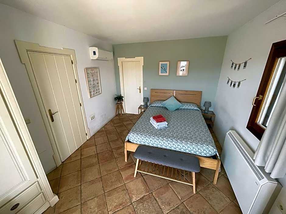 Salvatierra Guest House