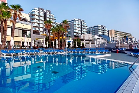 AX Seashells Resort