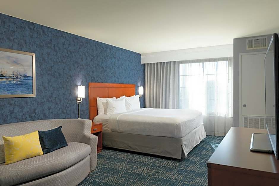 Courtyard by Marriott San Diego Old Town