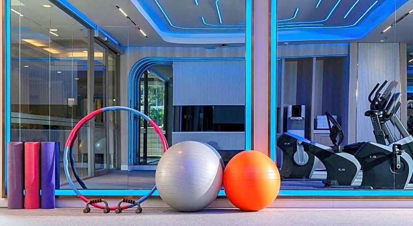 Centre Point Sukhumvit Soi 10