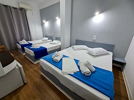 Classic Quadruple Room