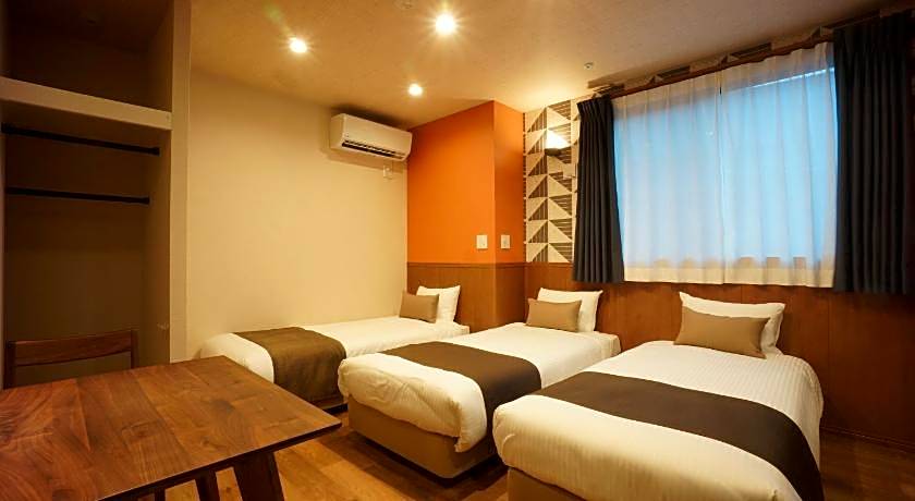 WIRES HOTEL James zaka