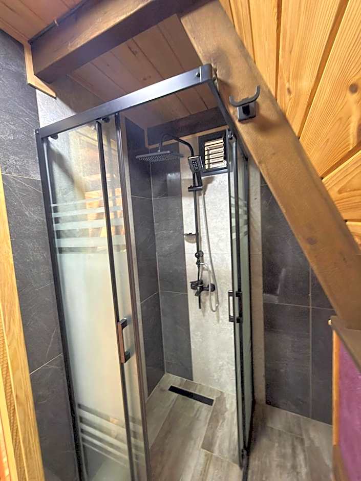 Danzi camping tiny house