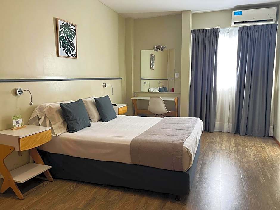 Alpino Hotel