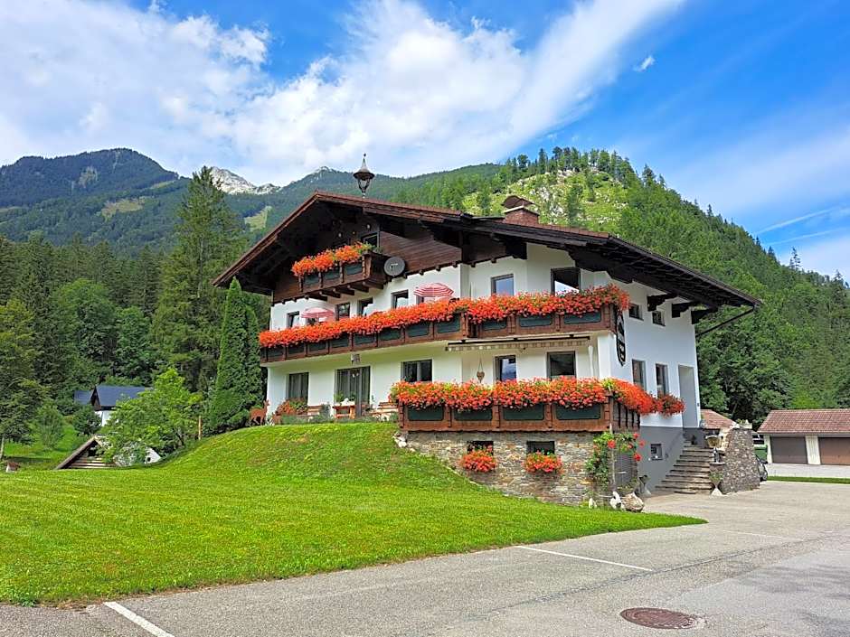 Hotel garni Landhaus Bürtlmair