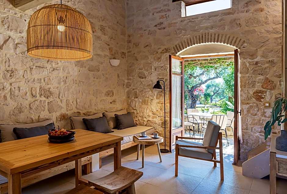 Paliokaliva Apartments and Villas