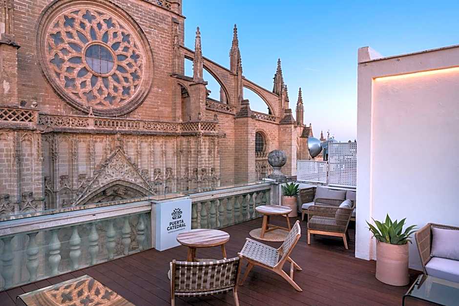 Puerta Catedral Suites