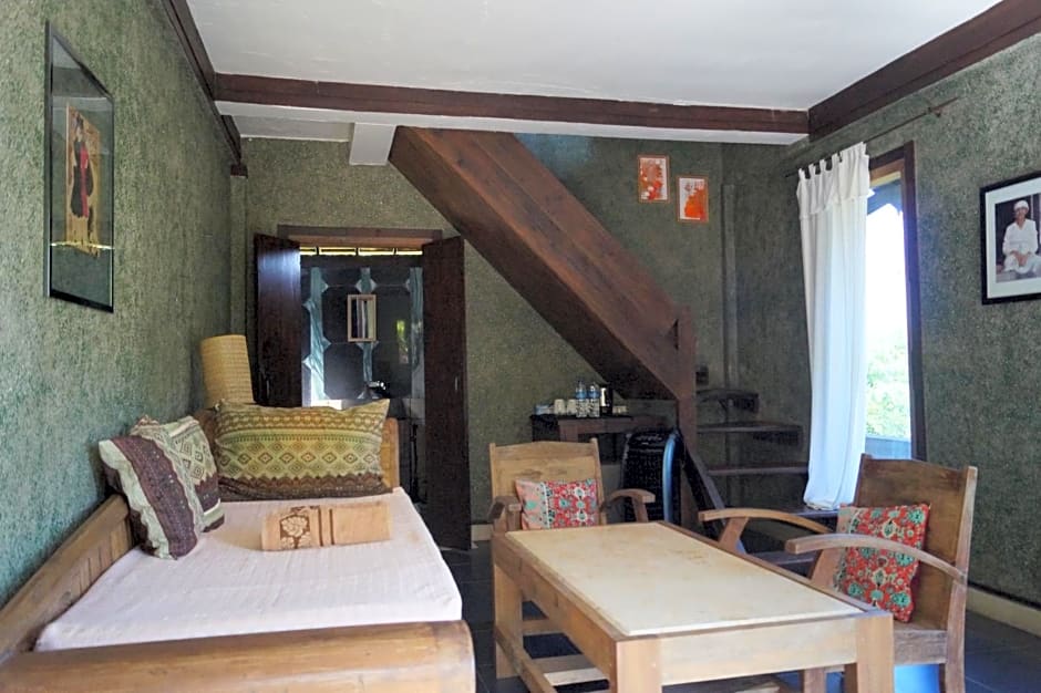 Sasak Lebung Home – Senggigi Beach, ID