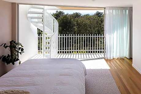 Palm Oasis Beach Villa