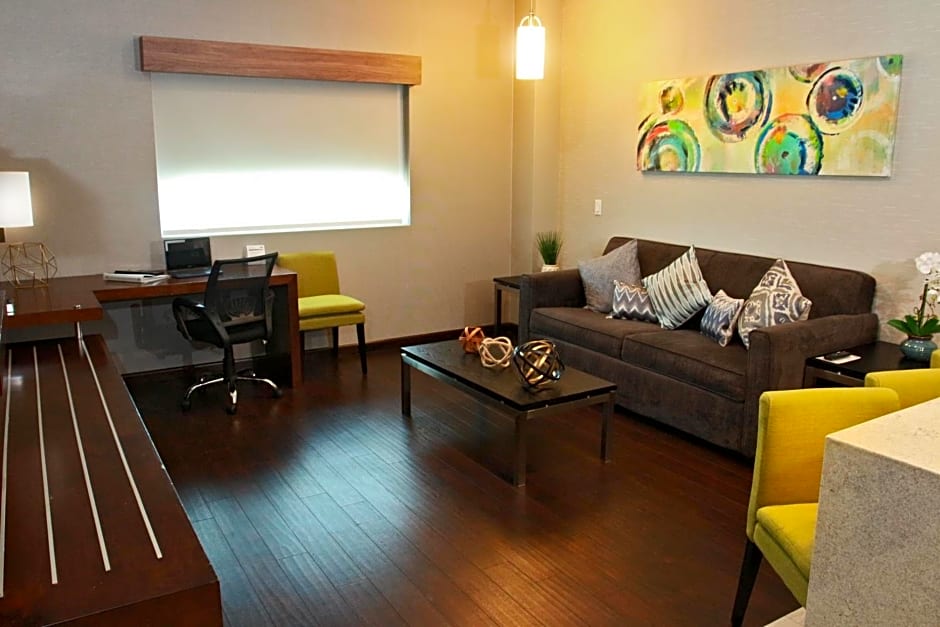 Holiday Inn Express & Suites Mexicali By IHG
