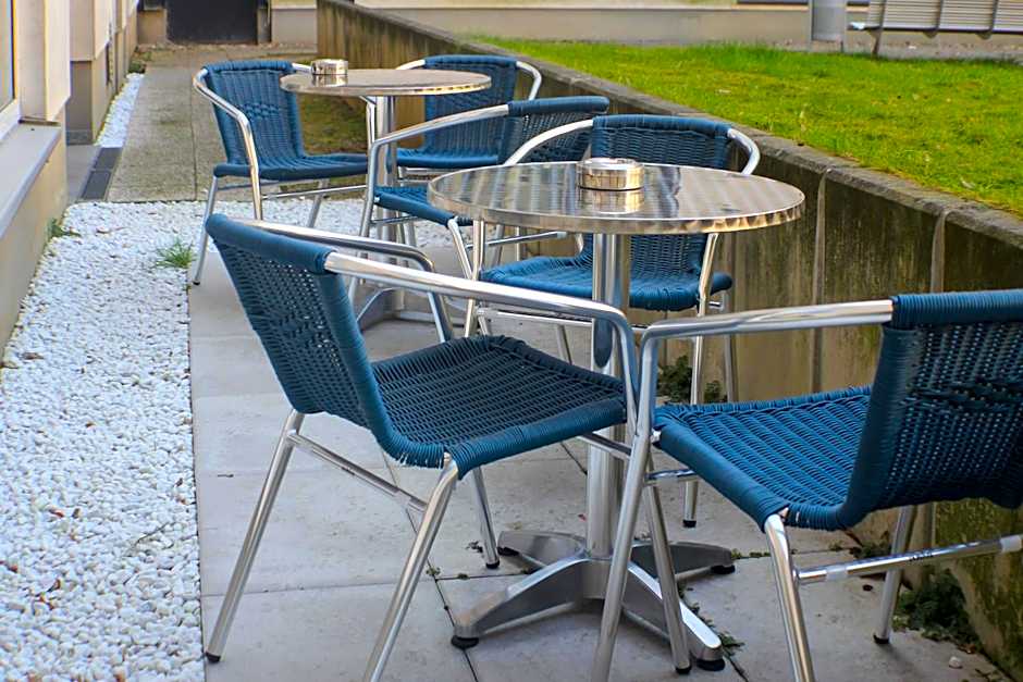 Nu Wave Hotel Berlin - Digital Check-In 2025