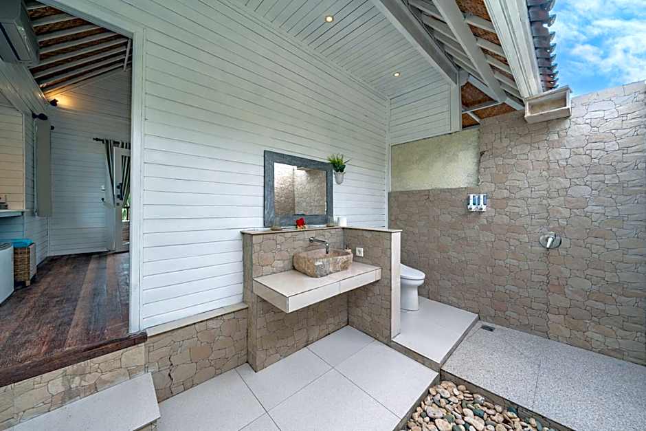 The Cubang Hut's Lembongan