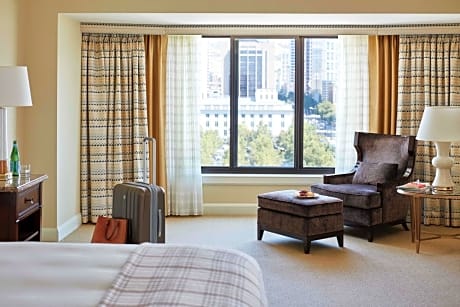 Deluxe Garden King Room