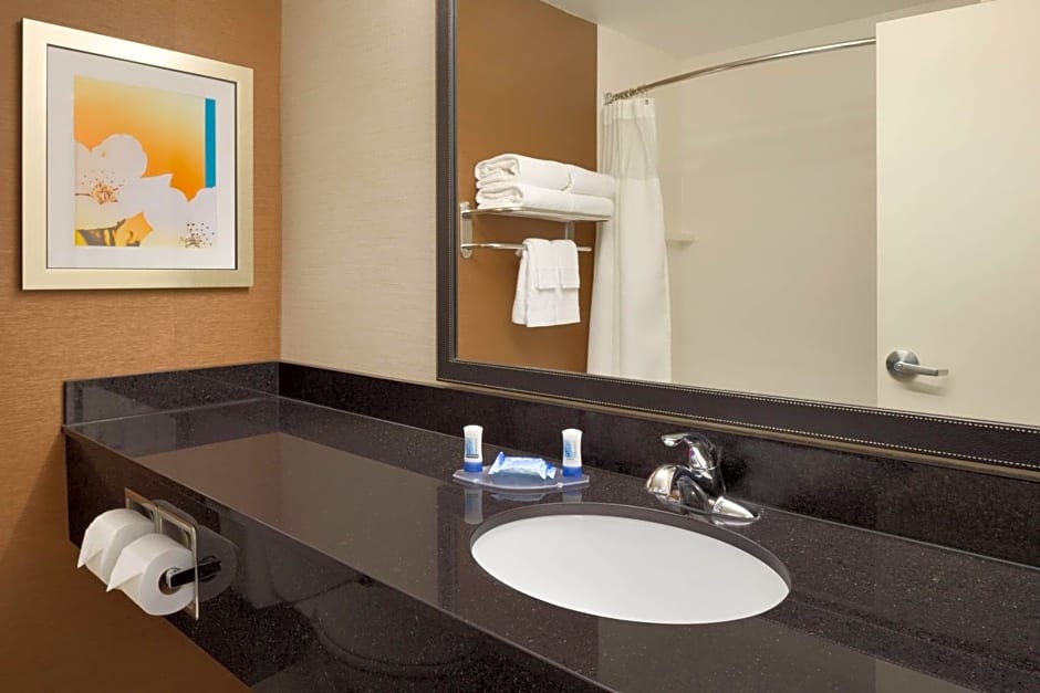 Fairfield Inn & Suites Youngstown Boardman Poland