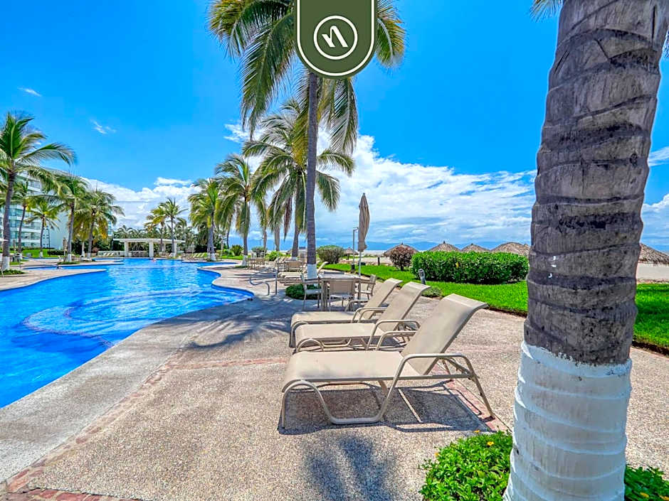 2BR Condo with Private Blacony - Oceean View