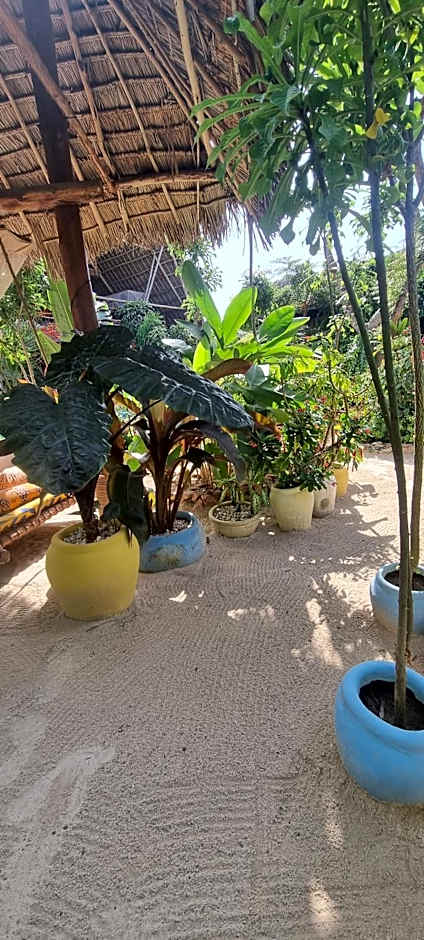 Salama & Mbuyuni Bungalows