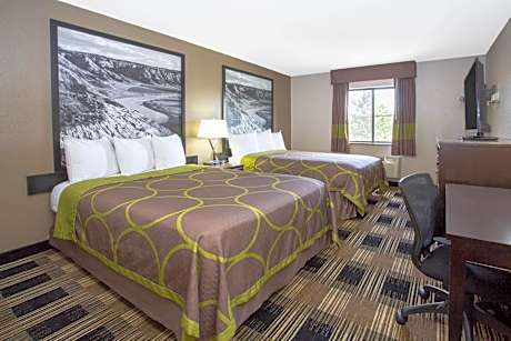 Queen Room with Two Queen Beds - Non-Smoking