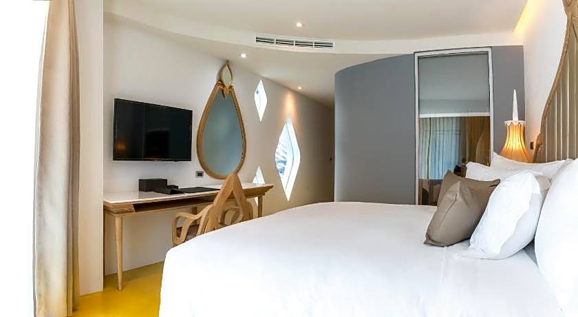 Anajak Bangkok Hotel